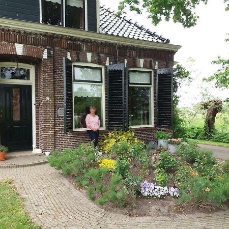 Bed and Breakfast De Wylgepleats Jutrijp Exterior foto